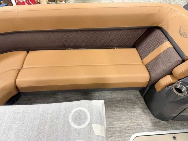 2026 Bennington 24MSB - SPS+ - Blackout US-ETWS9256J526 [photo 5]